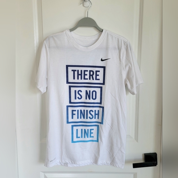 Nike Other - Men's Nike Dri Fit There Is No Finish Line Slim Fit Short Sleeve T-Shirt Sz M
